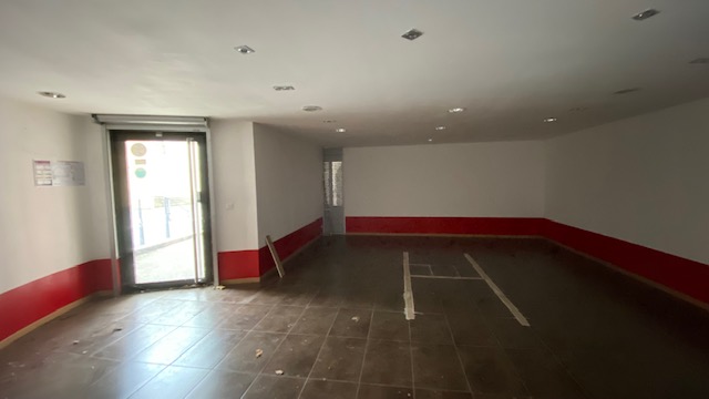 SOUS-COMPROMIS - Local commercial Bourgoin Jailleu