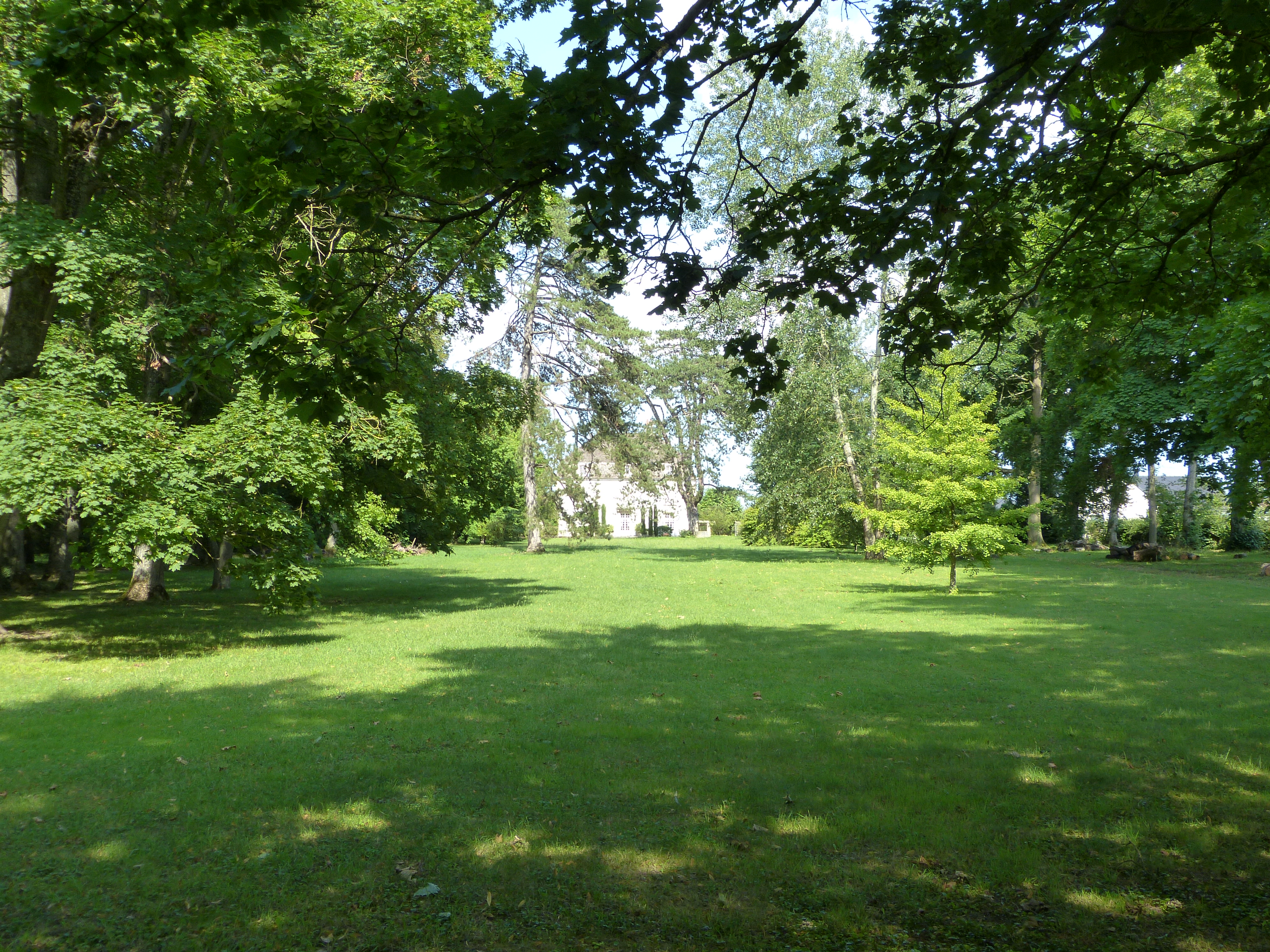 Maison de maître 13 pièces parc 2,3 hectares Châlon-sur-Saône